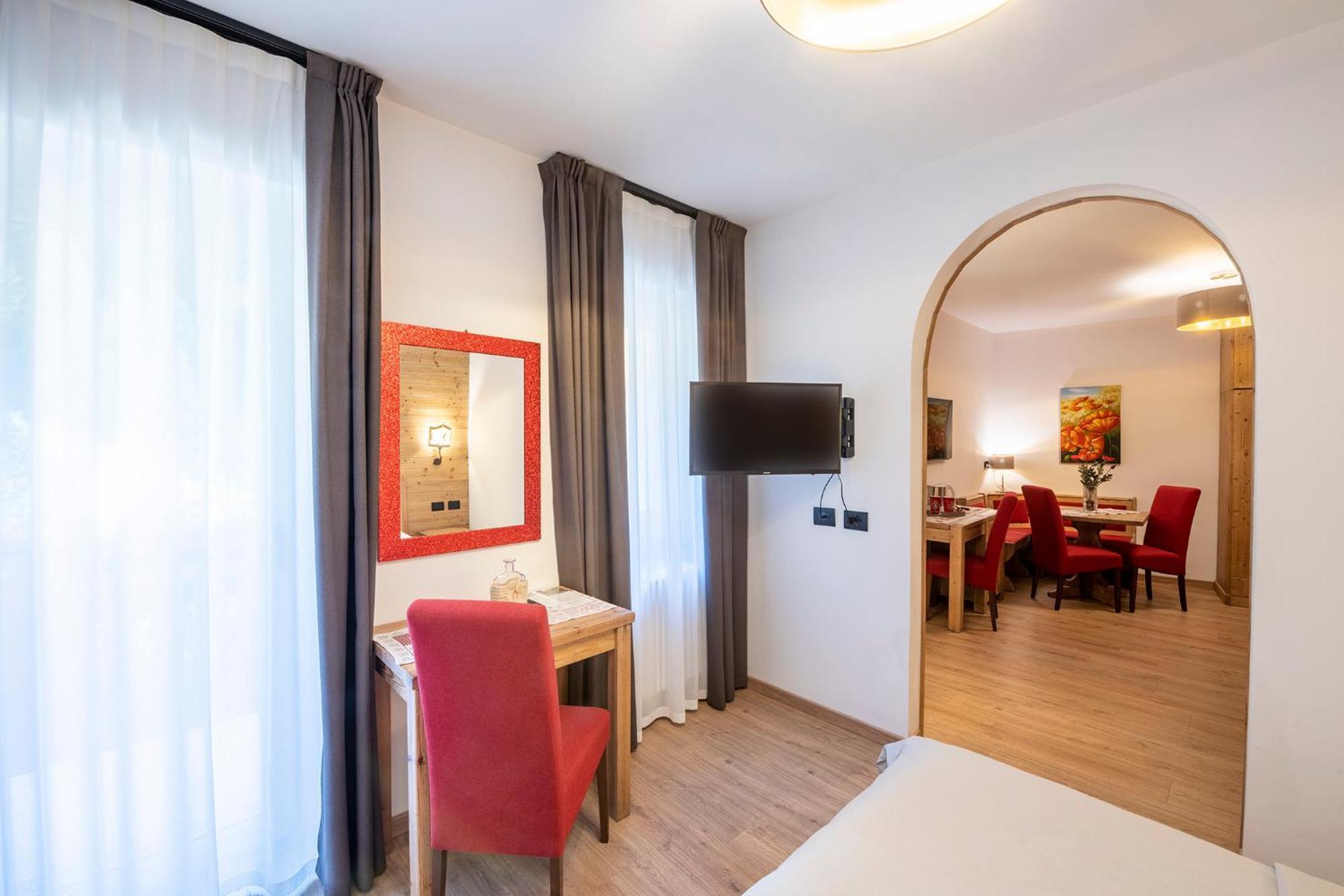 Hotel Alpino Wellness&Spa Peio Fonti Esterno foto