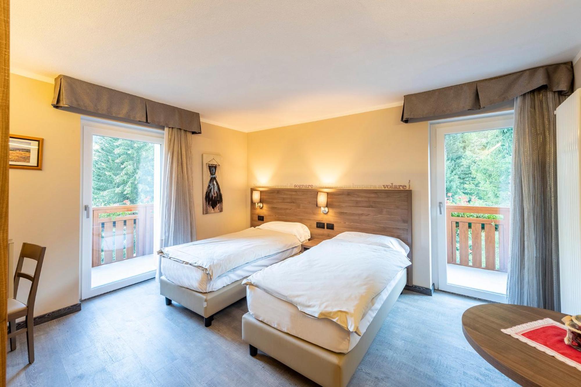 Hotel Alpino Wellness&Spa Peio Fonti Esterno foto