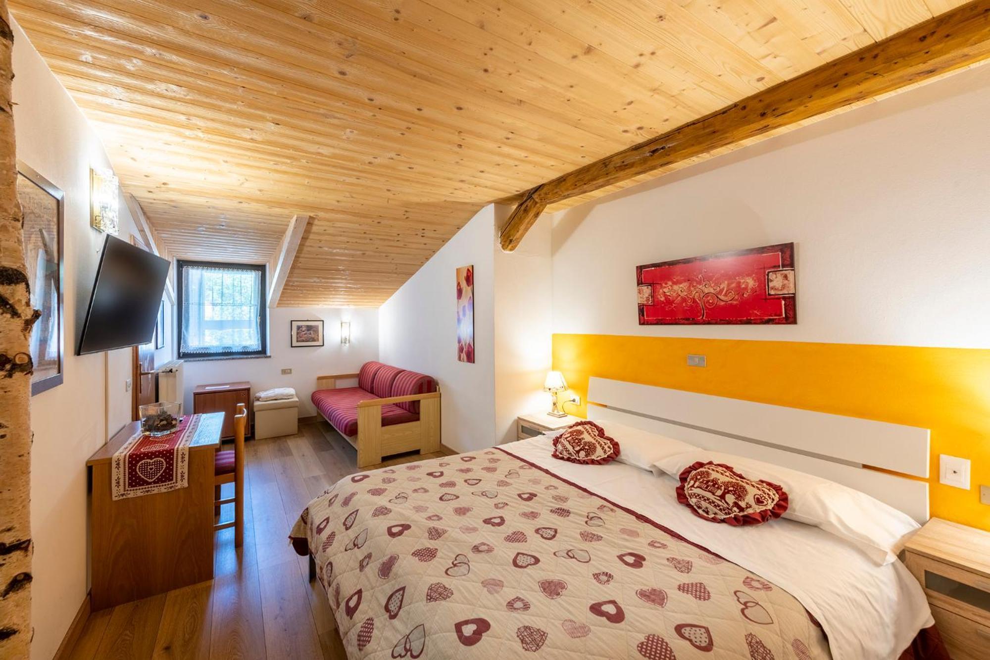 Hotel Alpino Wellness&Spa Peio Fonti Esterno foto