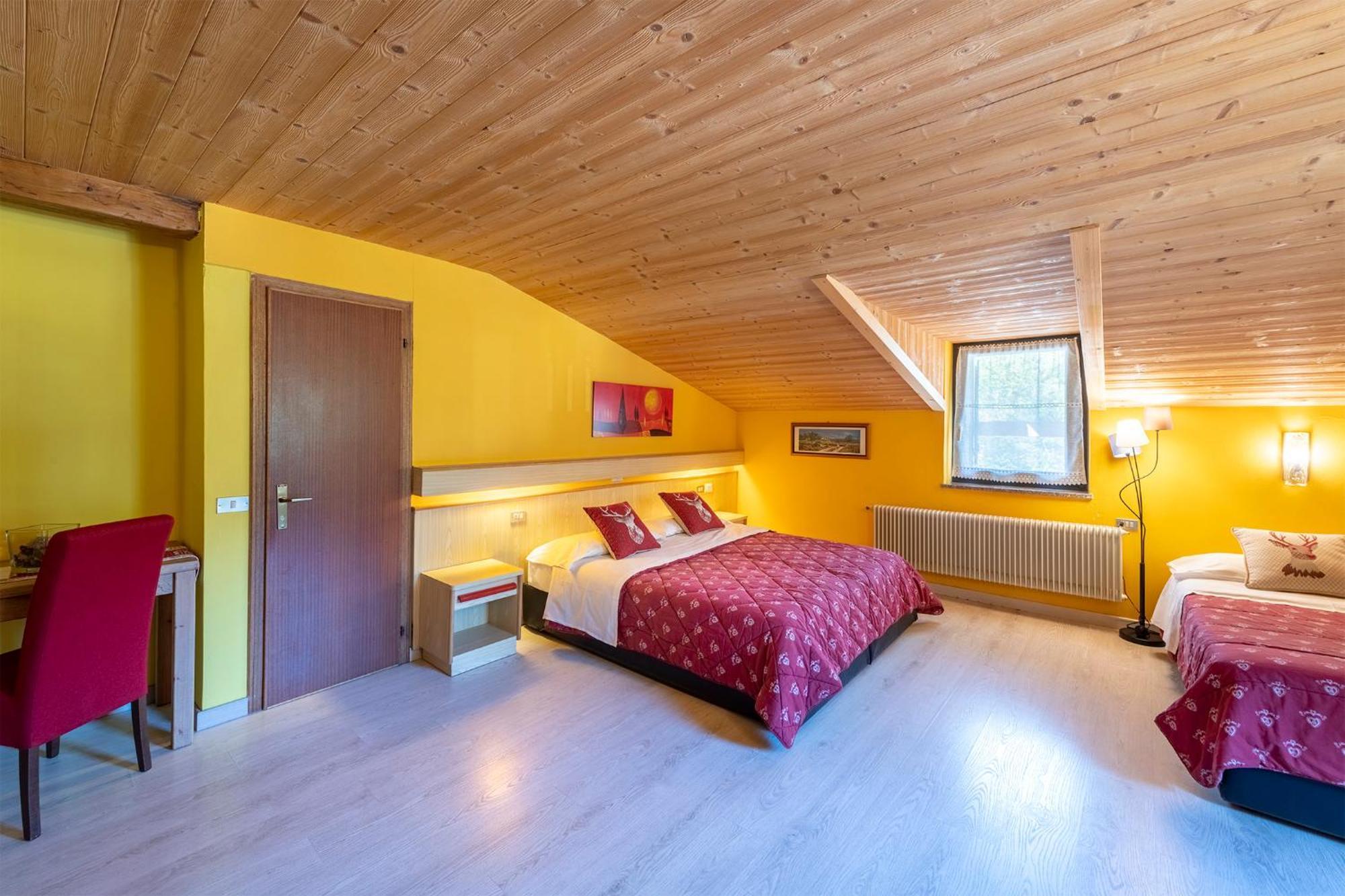Hotel Alpino Wellness&Spa Peio Fonti Esterno foto