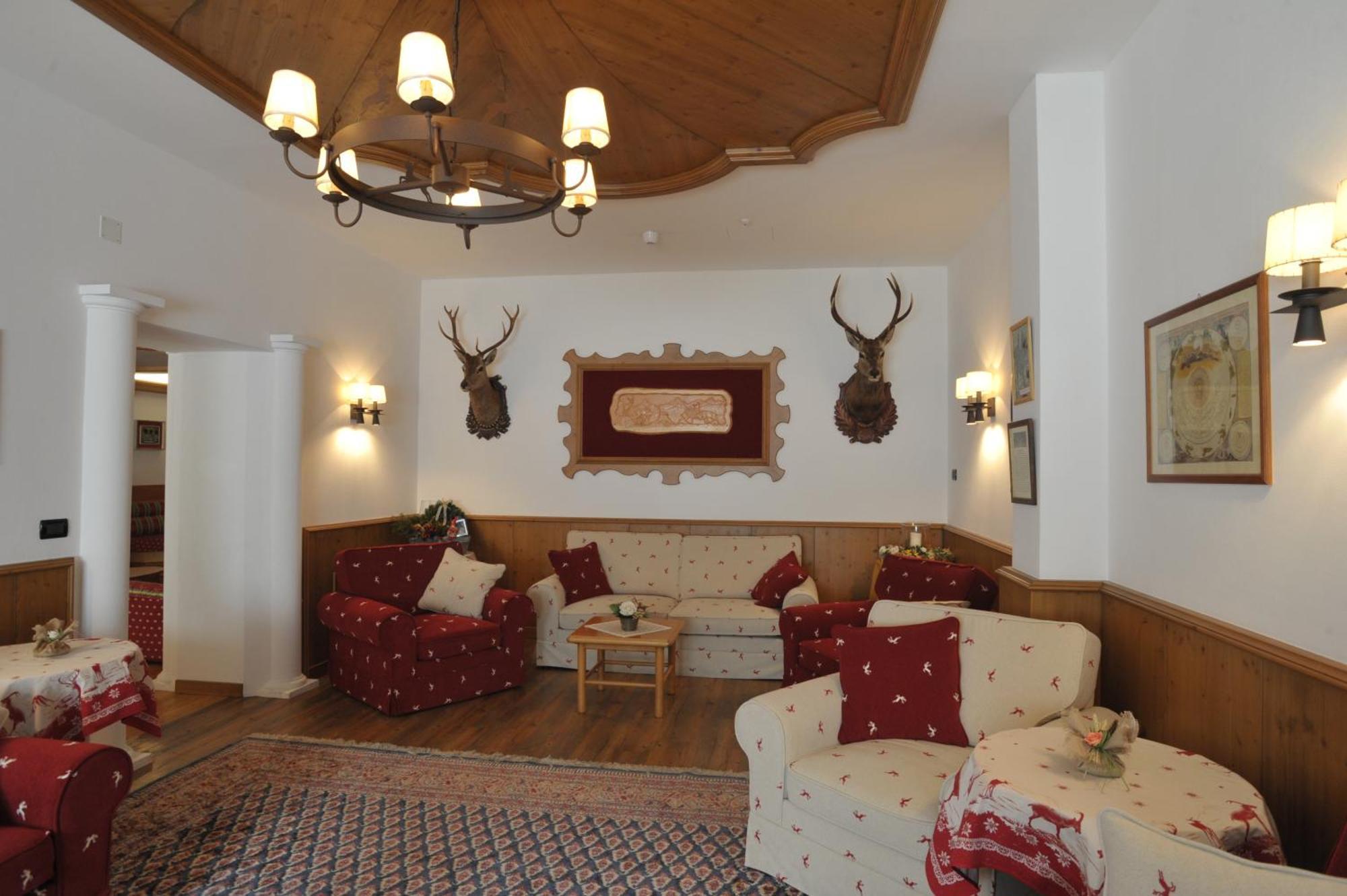 Hotel Alpino Wellness&Spa Peio Fonti Esterno foto